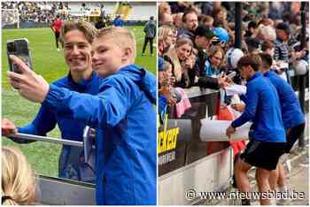 Duizenden jonge fans verzamelen handtekeningen van Club Brugge-spelers tijdens open training: “Dit maak je niet veel mee”