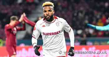 Aaron Boupendza dies aged 28 after international footballer falls off building