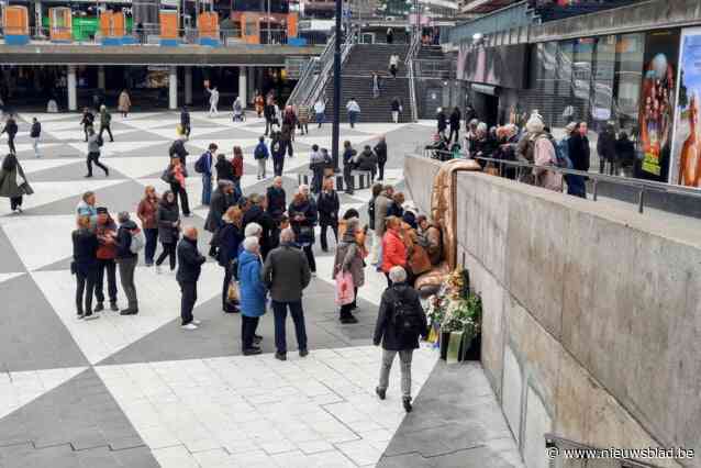 Hals terreurslachtoffer Maïlys krijgt plekje op monument in Stockholm: “Het raakt ons dat iedereen  dit bijzonder monument wil aanraken”