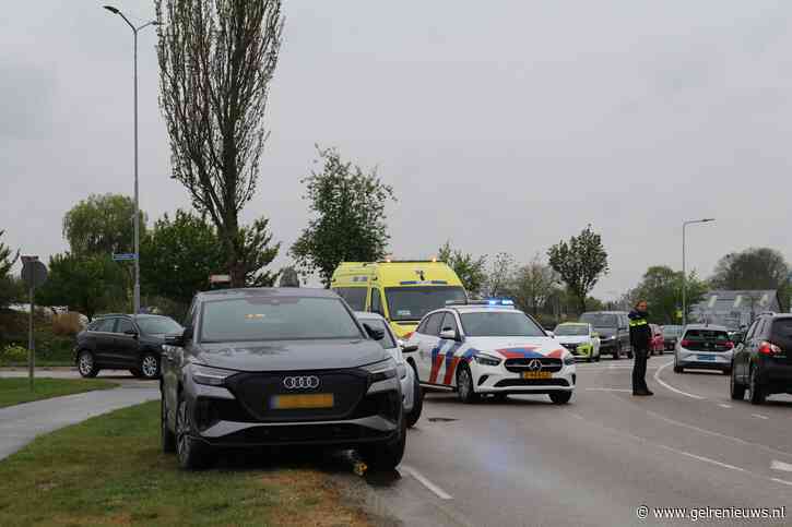 Voetgangster met spoed naar ziekenhuis na aanrijding, traumahelikopter ingezet