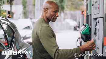 Falling petrol prices push UK inflation down