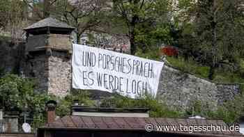 Protest gegen privaten Porsche-Tunnel in Salzburg