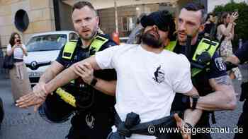 Nahost-Liveblog: ++ Polizei beendet pro-palästinensischen Protest an Berliner Uni ++