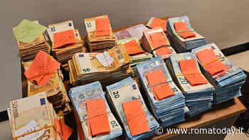 Sessantamila euro nello zaino: in manette grossista di Roma est. In casa 46 chili di droga