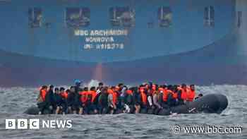 UK and France in talks over migrant returns deal