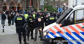 Demonstranten spreken zich opnieuw uit tegen azc in Uden: ‘Het zijn er gewoon te veel die hier naartoe komen’