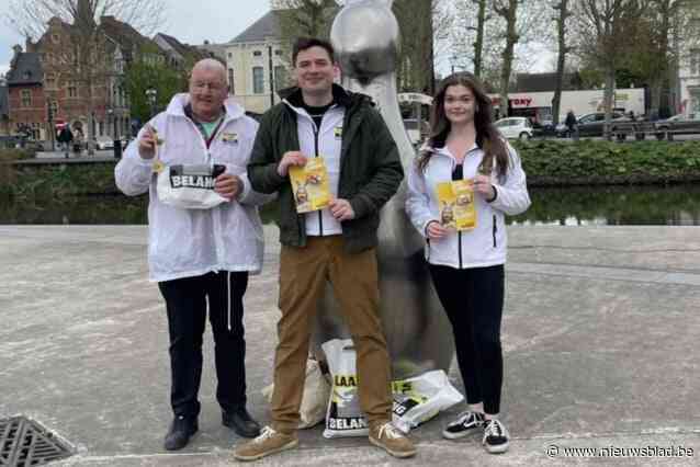 Vlaams Belang deelt duizend paaseitjes uit