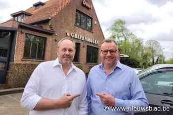 Peter (50) en Guy (56) heropenen Bistro ’s Gravenmolen: “Je kan hier na je diner ook gezellig napraten in onze bar”