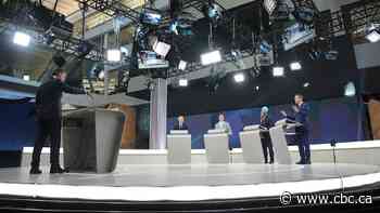 7 notable moments from the French leaders' debate