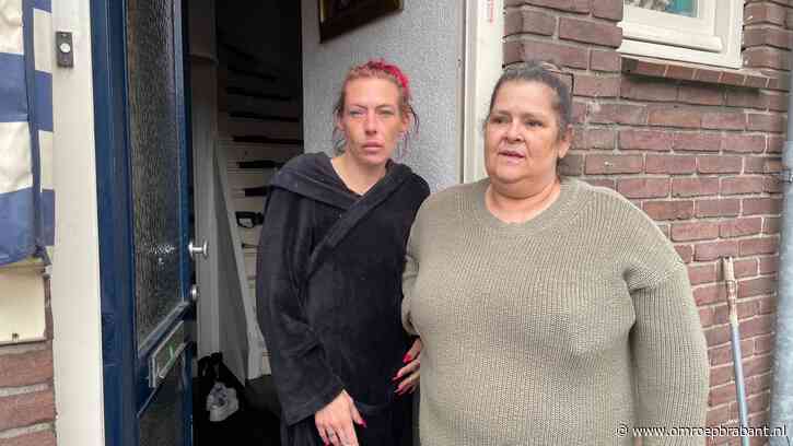 Bewoners willen spullen overleden zoon redden na brand: politie grijpt in