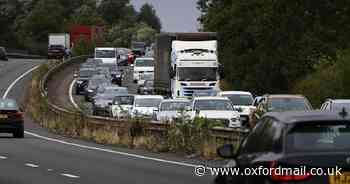Delays increasing for motorists on A34 and M40 amid traffic incident