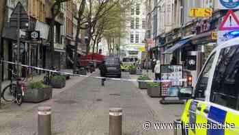 Dronken man maakt noodlottige val en overlijdt op straat