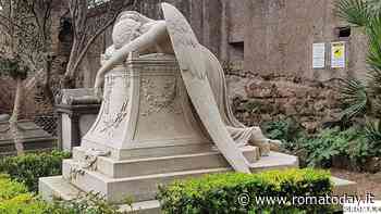 All’ombra della Piramide: il cimitero Acattolico di Roma