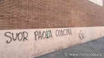 "Suor Paola concima". Scritta ingiuriosa contro la religiosa tifosa della Lazio