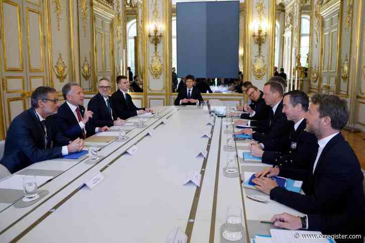 Ukraine’s future is at the center of talks in Paris with Rubio, Witkoff and top European officials