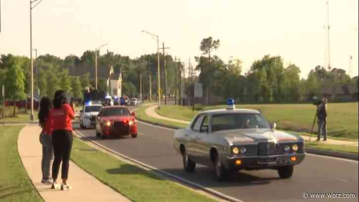First responders parade around children's hospital