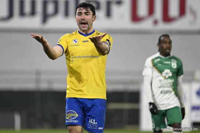 Wie is Liam Kerrigan? De goedlachse Ier van de Freethiel die ooit de kleedkamer deelde met Cesc Fabregas: “Hij dacht vier stappen sneller dan wij”