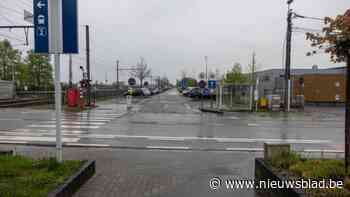 Binnenkort niet meer gratis parkeren aan station Alken: “Serieus moeten toezien op wildparkeren”