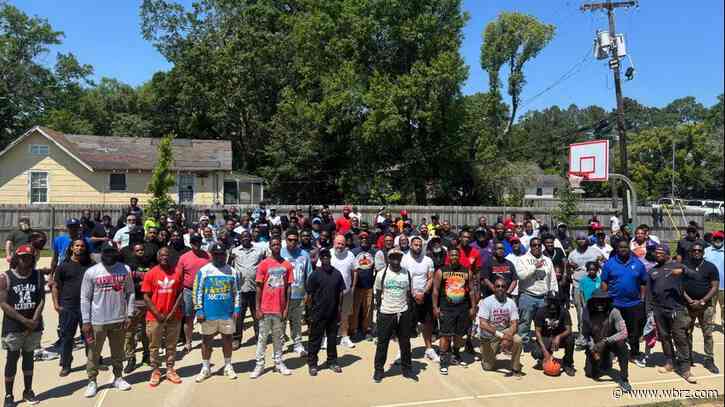 More than 150 dads show up for inaugural 'Recess with Dads' at CSAL Elementary