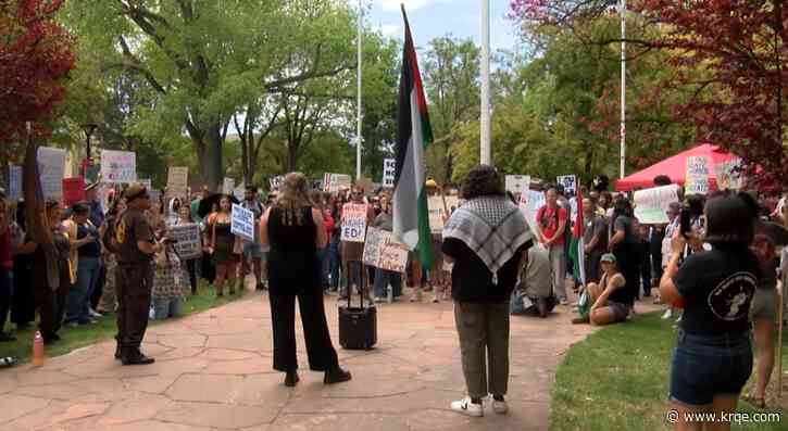 Protesters rally against Trump Administration on UNM campus