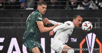 Micky van de Ven met Tottenham Hotspur naar halve finales Europa League