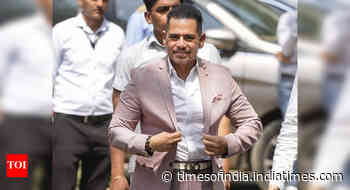ED set to turn up heat on Vadra, readies chargesheets in 3 cases