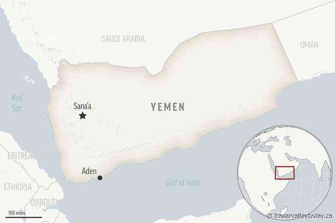 US airstrikes targeting a Yemeni oil port have killed 20 people, Houthis say