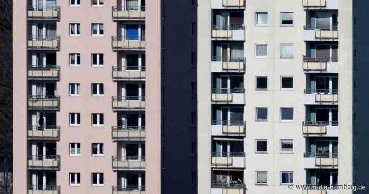 Mehr Bürgergeld-Haushalte zahlen fürs Wohnen drauf