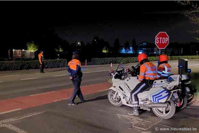 Opgefokte brommer kan politiecontrole niet ontsnappen