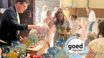 Paashaas verstopt eieren voor het goede doel in Bree