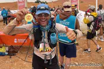 Marktkramer Joachim (43) haalt mooie plaats in Marathon des Sables: “In mijn trainingsgroep noemen ze mij ‘opa’, maar opa kan duidelijk nog mee”