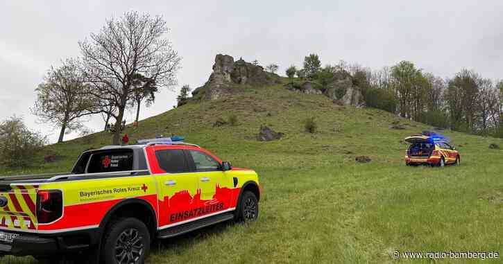 Frau stürzt an Felskante in die Tiefe und stirbt