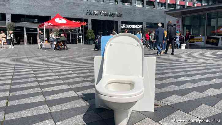 Tilburg over de zeik, wc-protest voor meer toiletten
