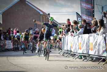 Mathias De Keersmaeker uit Hove spurt naar zege in eerste etappe Ster van Zuid-Limburg, Stan Vernaillen draagt bolletjestrui