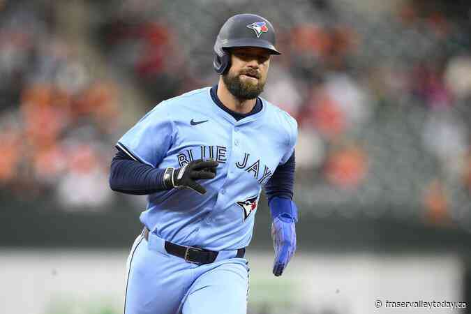 Blue Jays reinstate outfielder Nathan Lukes from paternity list