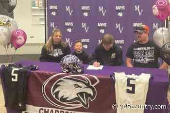 Mountain View’s Landon Solaas Signs at Chadron State for Football