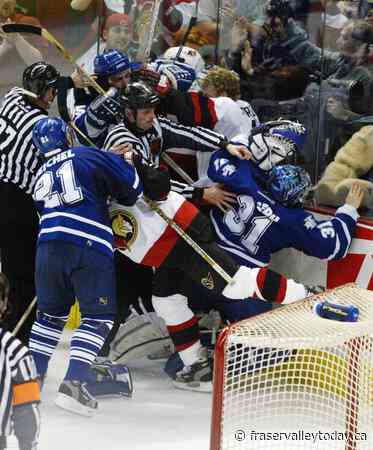 ‘Lived and died in those series’: Battle of Ontario vets on 2000s Leafs-Sens rivalry