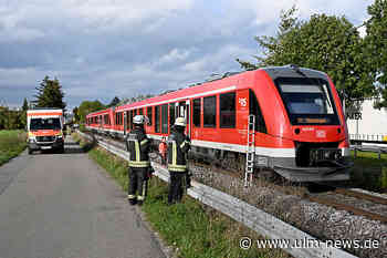 Weiterer tragischer Unfall an Bahnübergang - 22-Jähriger wird von Zug erfasst und stirbt