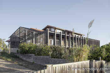 Wood is the New Black House / Java Architecture