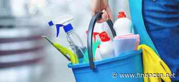 Haushaltsputz bei hohen Energiekosten: Wieso die Wassertemperatur beim Putzen so wichtig ist