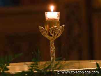 Photo Gallery: Good Friday at St. George Antiochian Orthodox Cathedral