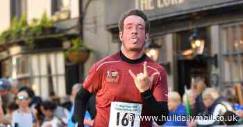 Barton dad who 'couldn't run ten yards' three years ago gearing up to run first ever Marathon following 7st weight loss