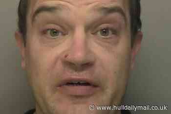 Man who warned ex-girlfriend 'you're gone' is finally jailed after police had to use a spit hood on him during Hull pub incident