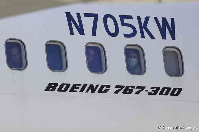 Supreme Court blocks, for now, new deportations under 18th century wartime law