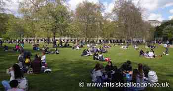Hour-by-hour weather forecast for London today