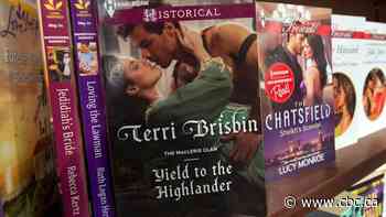 Smut is having a moment. These romance lovers suggest their top 5 reads for 2025