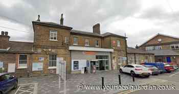 Trains disrupted between Norwood and Crystal Palace following points failure