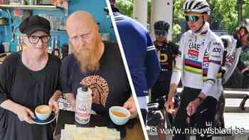 Wereldkampioen Tadej Pogacar en ploegmakkers houden koffiestop in hartje Hasselt: “Ze hebben ervan genoten”