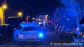 Dieven roven gereedschap van bouwwerf