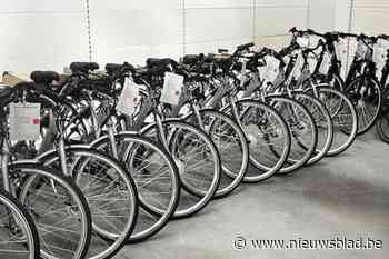 Aldi doet opnieuw uitverkoop aan verlaagde prijzen in Oostakker: “Dit keer verkopen we ook fietsen”